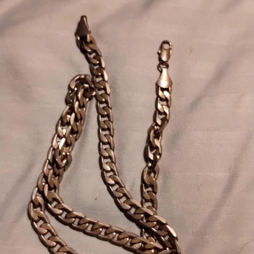 14 karat yellow gold Figueroa chain